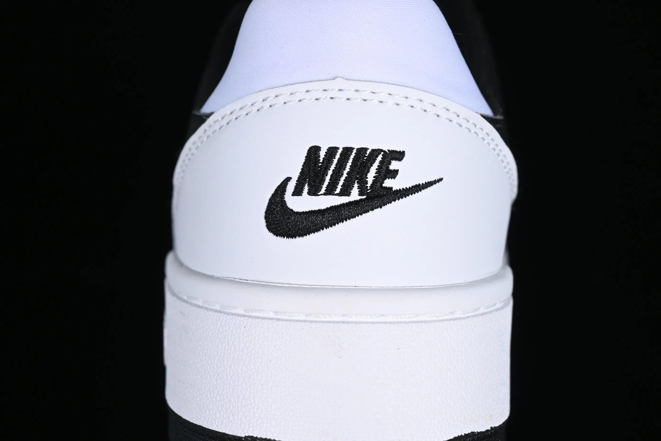 All Categories Nk SB Dunk Series Nk Air Alpha Force 88 Campus Shoes Nk Air Alpha Force 88 "Billie Eilish" Nike Campus Casual Shoes FB1362-109